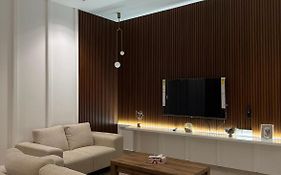 Al Ain Hotel Apartment Family Stay With Balcony And Pool Access
